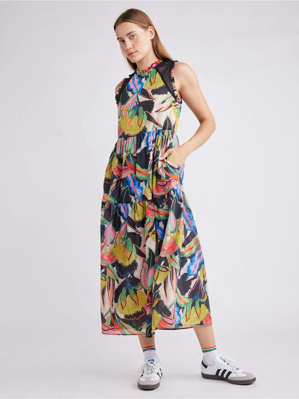 Self Contrast Multicolor Floral Tropical Maxi Dress Womens Size Medium NWT